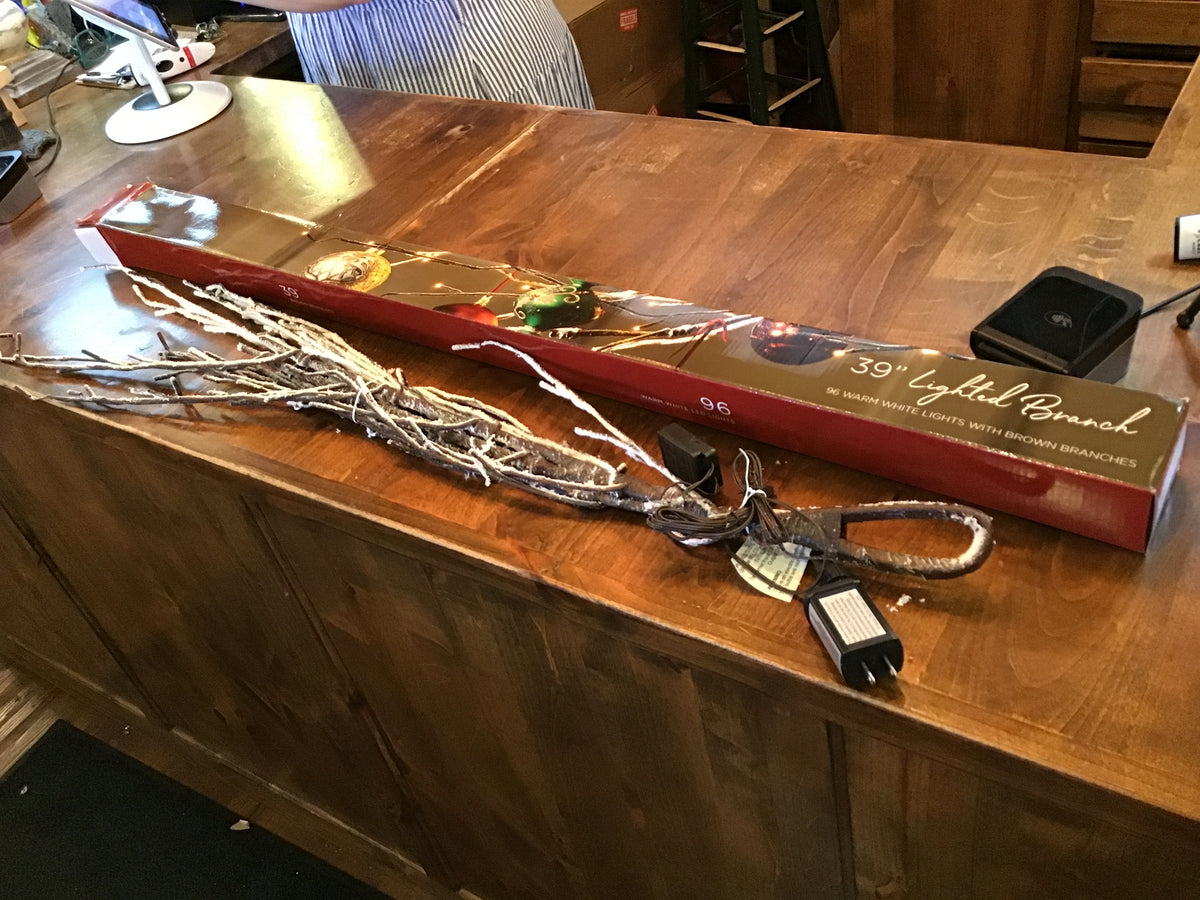39" Lighted Branch w96 White Lights