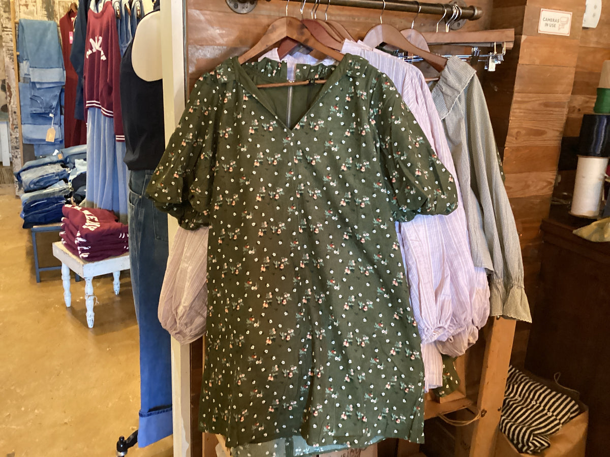 puff sleeve velvet flower dress XL