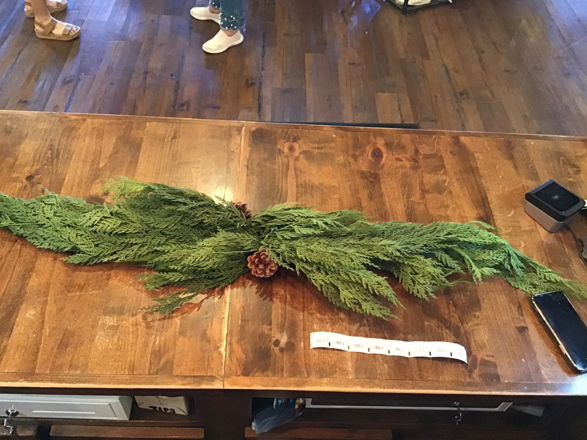 52" Cedar and Pine Swag