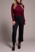 Black High Rise Fly Front Capri w/ Pockets